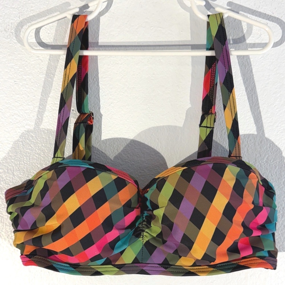 High Dive by ModCloth‎ Rainbow Harlequin Diamond Bikini Top Balconette Medium